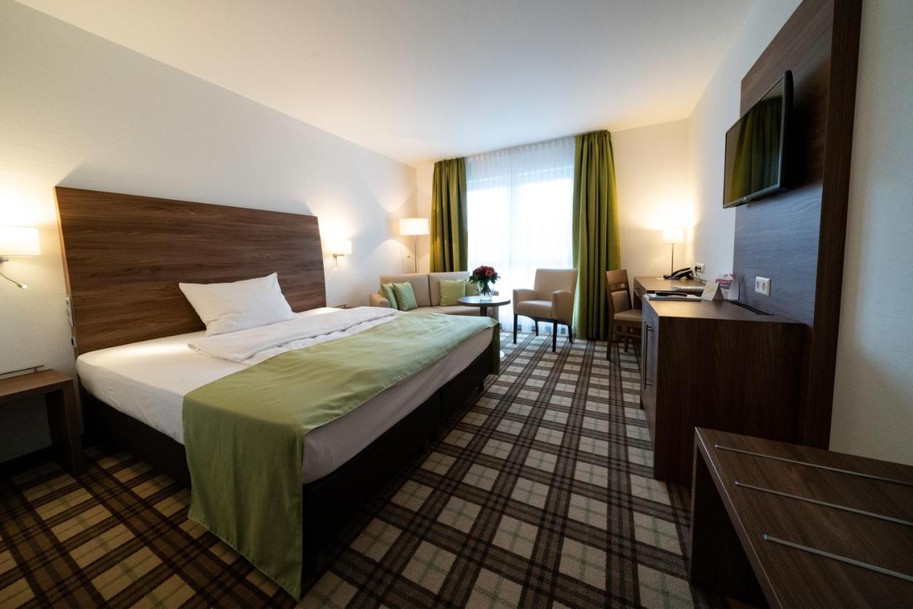 Hotel Fortuna Schwaebisch Gmuend Exterior photo