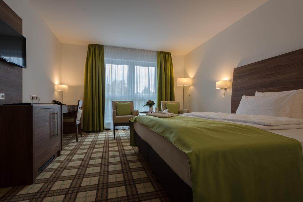 Hotel Fortuna Schwaebisch Gmuend Exterior photo